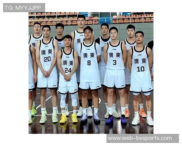 广东全运男篮阵容公布赵睿胡明轩徐杰领衔崔永熙参加U22组别赛事 广东全运男篮阵容公布赵睿胡明轩徐杰领衔崔永熙参加U22组别赛事