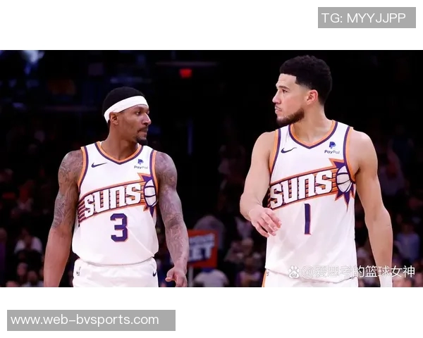 布克展望未来球队成长期待每场比赛的胜利与进步 布克展望未来球队成长期待每场比赛的胜利与进步