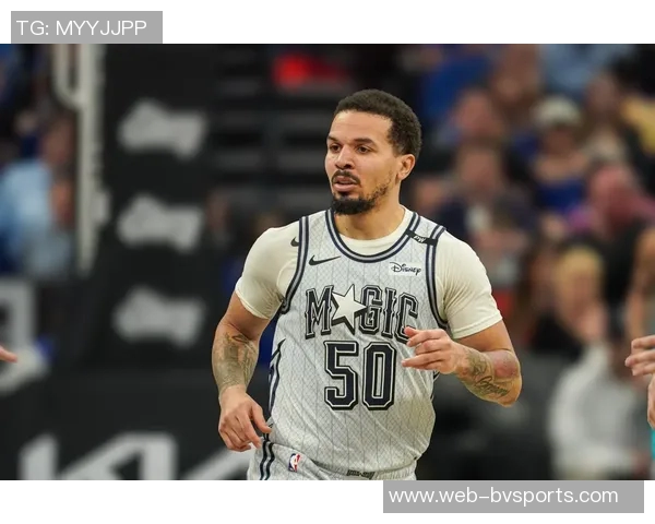 科尔安东尼盛赞字母特纳为顶尖前场球员掩护体验如同神仙般完美