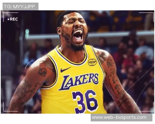 湖人训练场景曝光斯玛特紧逼八村里夫斯全力防守展现团队默契 湖人训练场景曝光斯玛特紧逼八村里夫斯全力防守展现团队默契