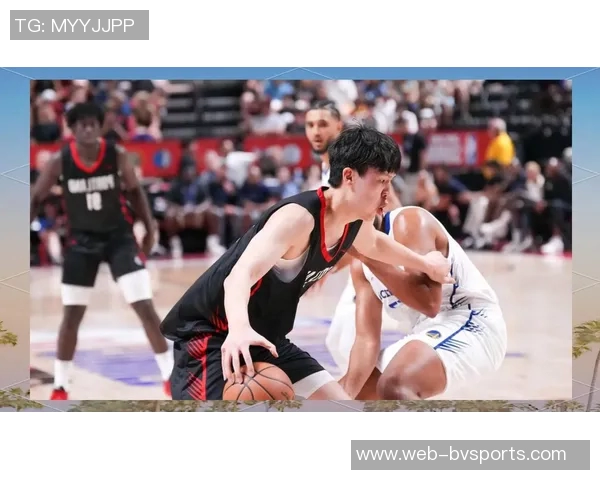 杨瀚森背粉色小书包启程湾区NBA首秀即将开启