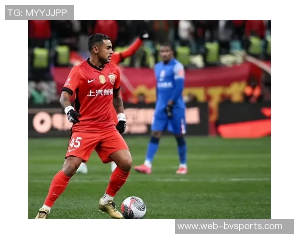 莱昂纳德半场表现抢眼19分钟内高效得分17分助球队争胜