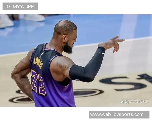 雷迪克谈詹姆斯训练状态称其每天坚持锻炼保持最佳状态