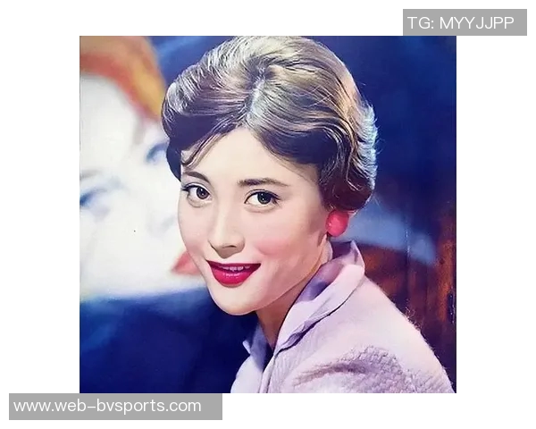 坐老詹身后神秘美女身份揭秘日本性感女星身材惊艳引热议