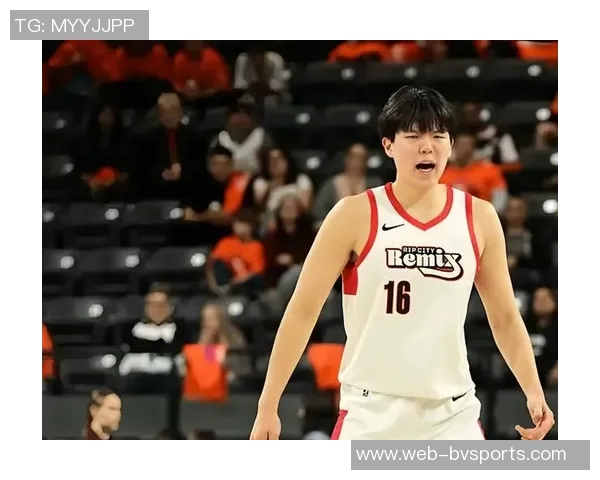 杨瀚森专注肉搏对抗亚当斯展现出色效果谁也别跳的战术策略分析